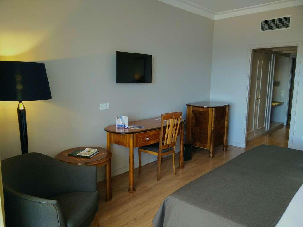 Golden Tulip Porto Gaia Hotel Vila Nova de Gaia Szoba fotó