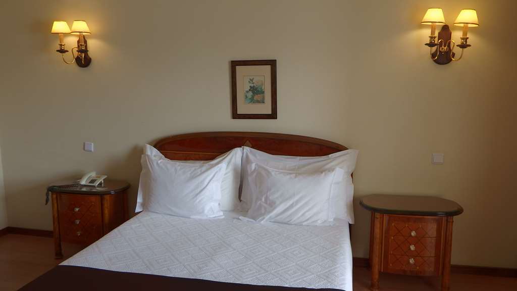 Golden Tulip Porto Gaia Hotel Vila Nova de Gaia Kültér fotó